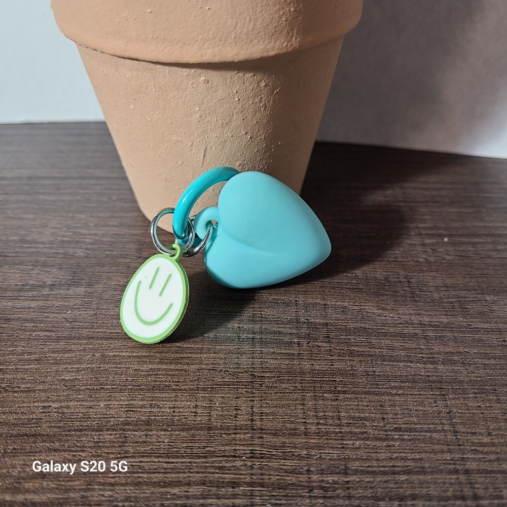 Heart Smiley Face Keychain Charm Blue Green Cute Fun Accessories Women‎ NWOT